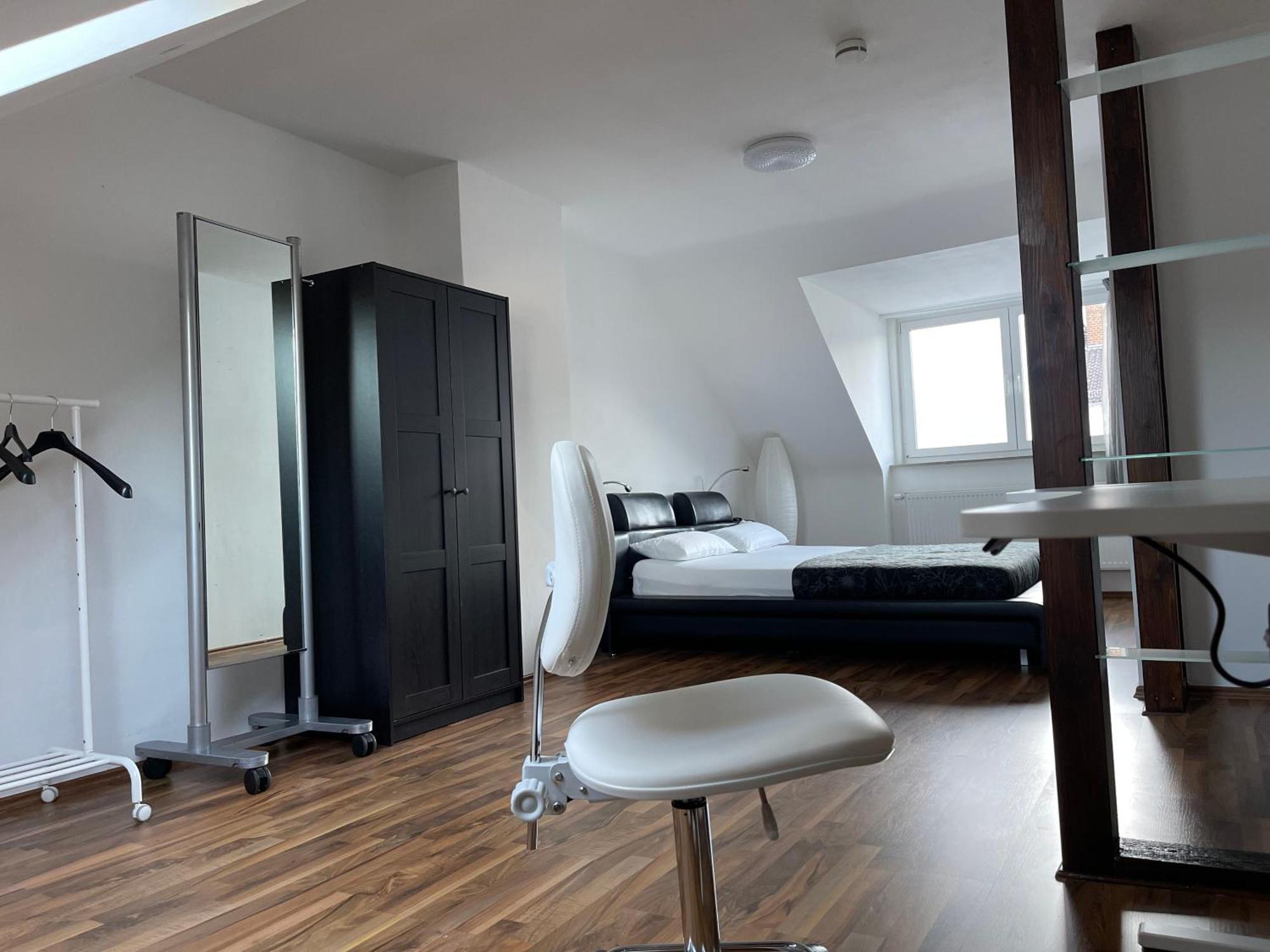 Luxurioeses Zimmer 10Min Zum Universitaet Кассель Экстерьер фото