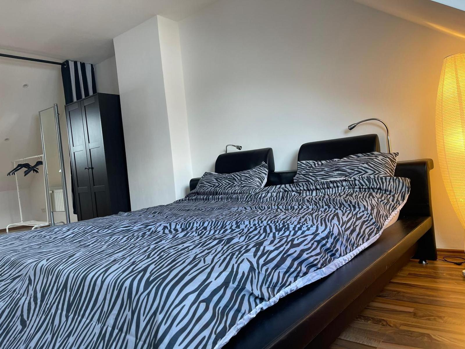 Luxurioeses Zimmer 10Min Zum Universitaet Кассель Экстерьер фото