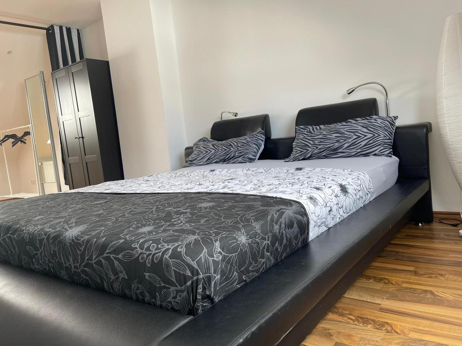 Luxurioeses Zimmer 10Min Zum Universitaet Кассель Экстерьер фото